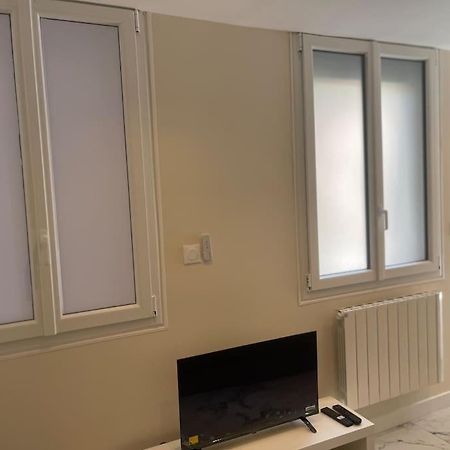Le Petit-Beauvoisine Apartment รูออง ภายนอก รูปภาพ