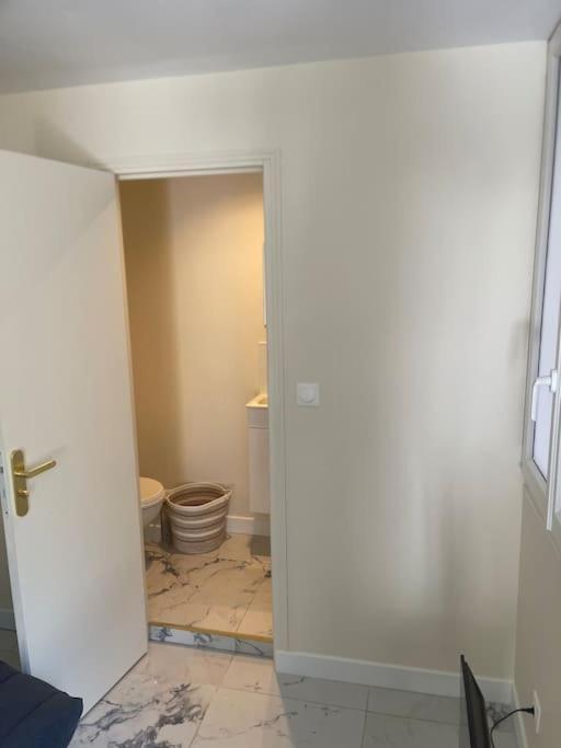 Le Petit-Beauvoisine Apartment รูออง ภายนอก รูปภาพ