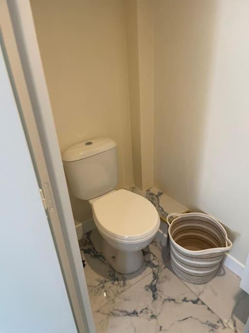 Le Petit-Beauvoisine Apartment รูออง ภายนอก รูปภาพ