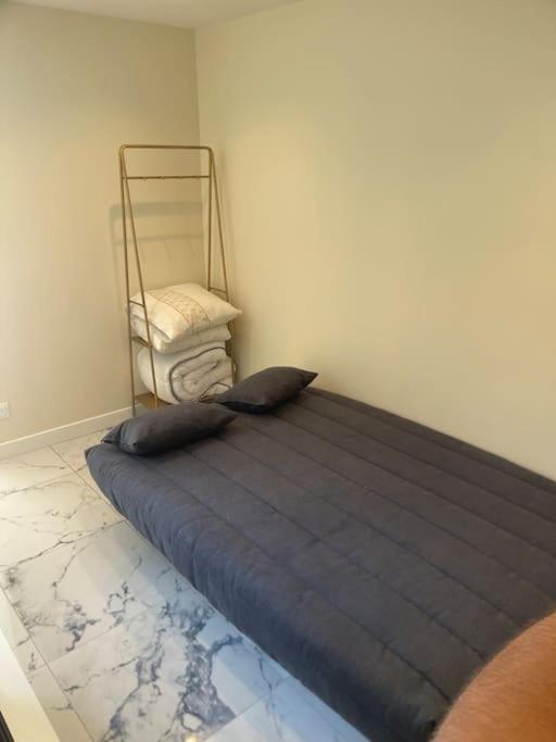 Le Petit-Beauvoisine Apartment รูออง ภายนอก รูปภาพ