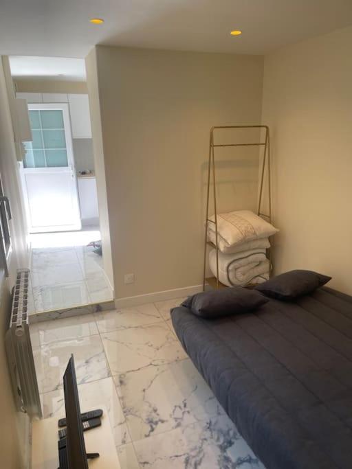 Le Petit-Beauvoisine Apartment รูออง ภายนอก รูปภาพ
